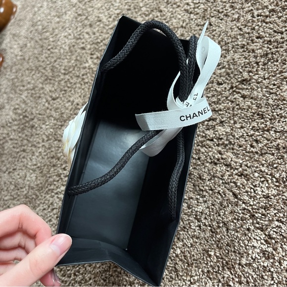 Chanel Small Shopping Bag - Picture 5 of 8